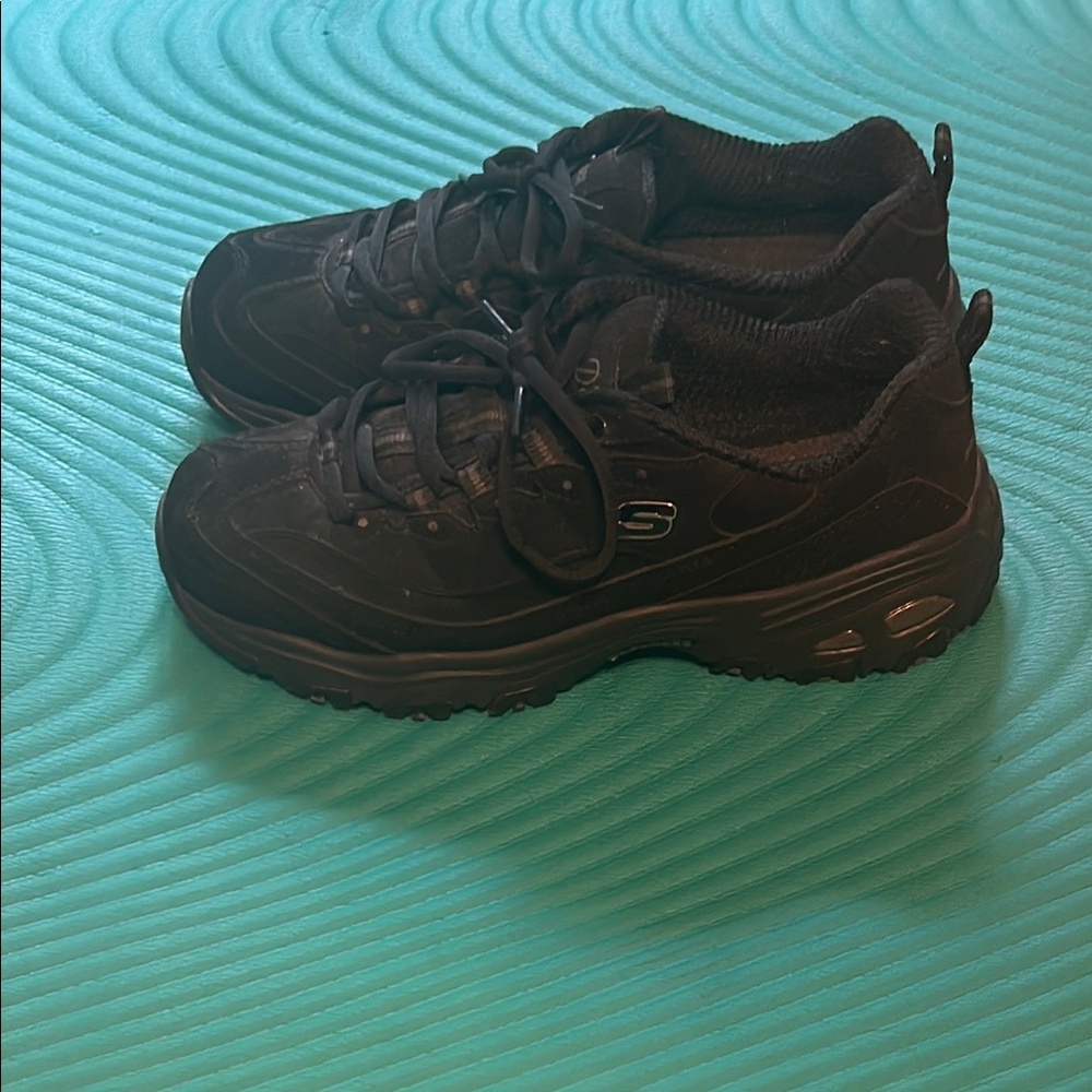 Women’s Skechers - D’Lites - Black Athletic Shoes- Women’s Size 9